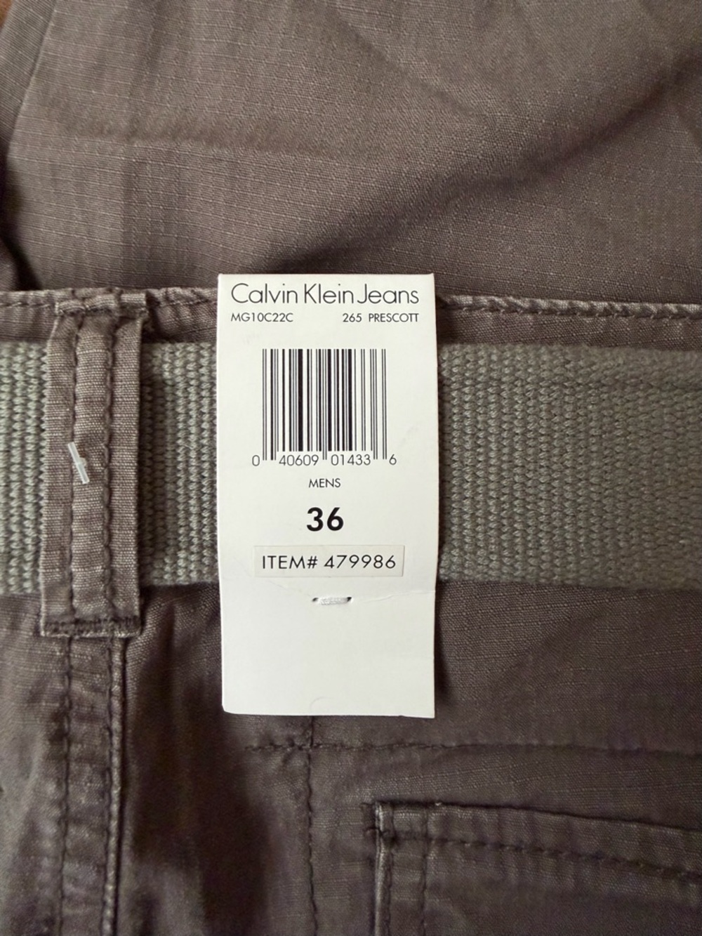 NWT Calvin Klein Jeans Cargo Shorts with Belt - Picture 7 of 10